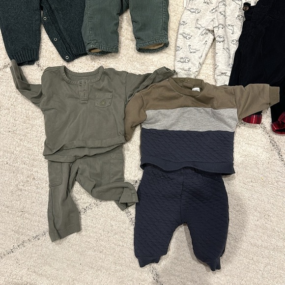 Cold Weather Baby Boy Clothing Bundle - Picture 6 of 7